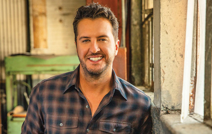 Luke Bryan (Proud To Be Right Here Tour)