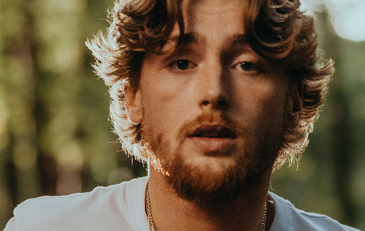 Bailey Zimmerman<br src=