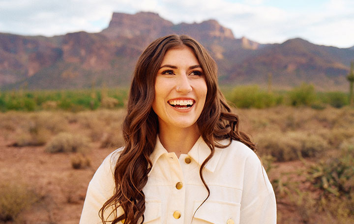 Katy Nichole<br src=